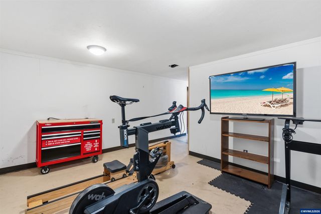 1835 24th St NE, Salem, OR 97301