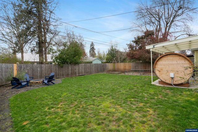 1835 24th St NE, Salem, OR 97301