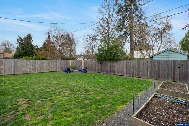 1835 24th St NE, Salem, OR 97301