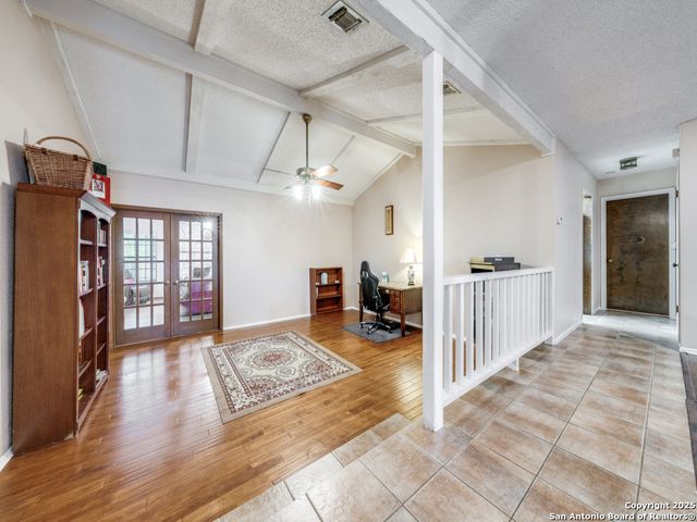 4818 Winthop, San Antonio, TX 78249