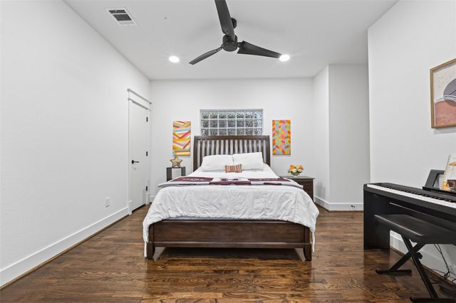 2019 Mcduffie Street, Houston, TX 77019