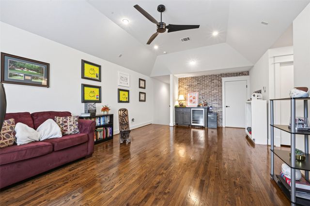 2019 Mcduffie Street, Houston, TX 77019
