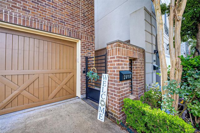 2019 Mcduffie Street, Houston, TX 77019