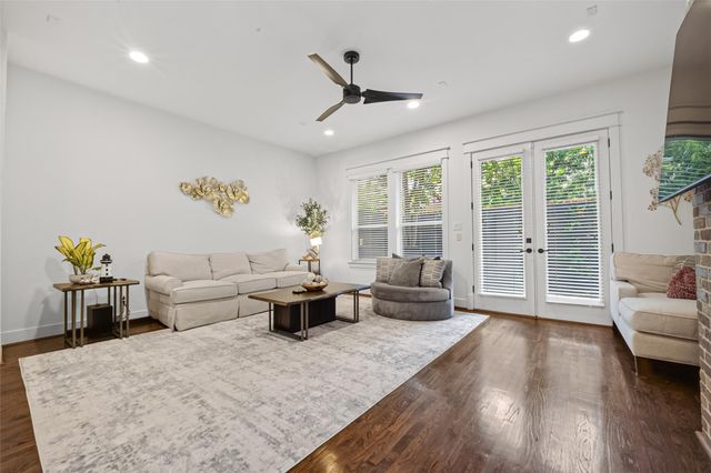 2019 Mcduffie Street, Houston, TX 77019