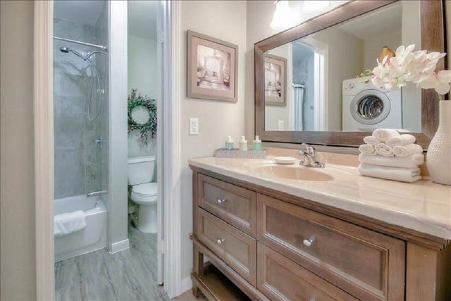 2125 Augusta Drive 63, Houston, TX 77057