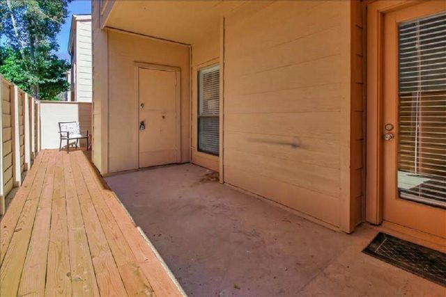 2125 Augusta Drive 63, Houston, TX 77057