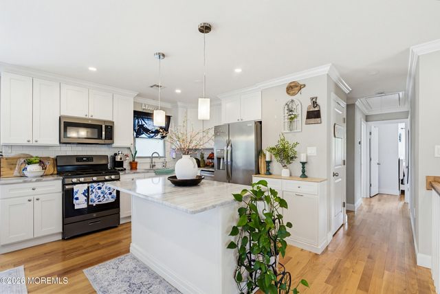 409 Predmore Avenue, Lanoka Harbor, NJ 08734