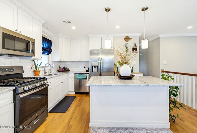 409 Predmore Avenue, Lanoka Harbor, NJ 08734