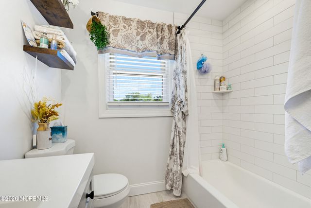 409 Predmore Avenue, Lanoka Harbor, NJ 08734