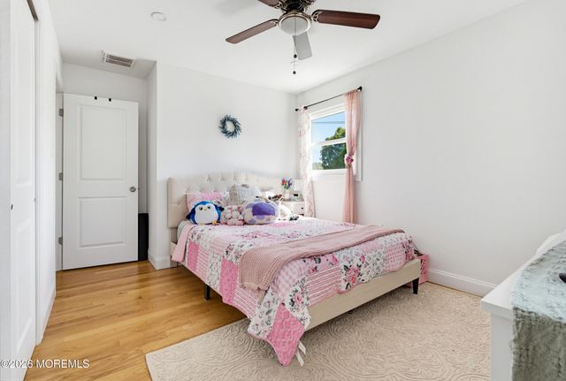 409 Predmore Avenue, Lanoka Harbor, NJ 08734