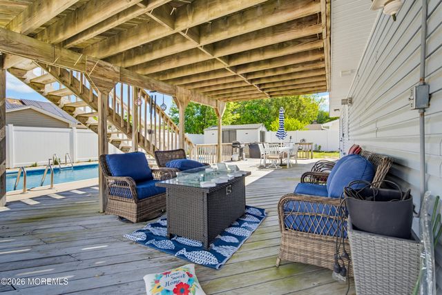 409 Predmore Avenue, Lanoka Harbor, NJ 08734