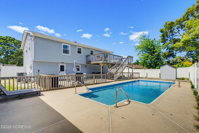409 Predmore Avenue, Lanoka Harbor, NJ 08734