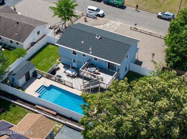 409 Predmore Avenue, Lanoka Harbor, NJ 08734