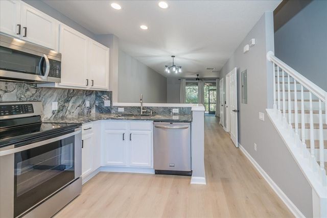 10475 WESTPARK PRESERVE BOULEVARD, Tampa, FL 33625