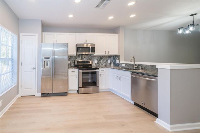 10475 WESTPARK PRESERVE BOULEVARD, Tampa, FL 33625