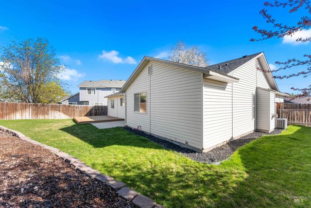 3205 S Malad Dr., Nampa, ID 83686