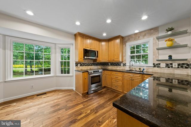 6414 BROMFIELD TRCE, Centreville, VA 20120