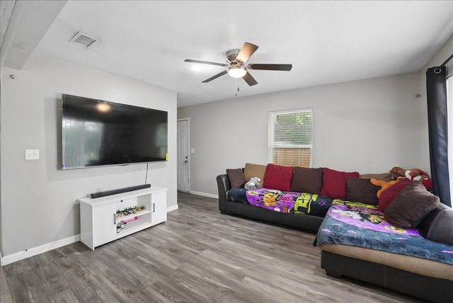 103 Lamar Alley, Sulphur Springs, TX 75482