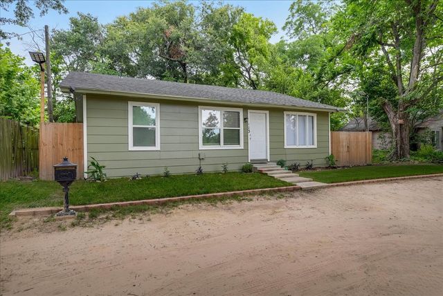 103 Lamar Alley, Sulphur Springs, TX 75482