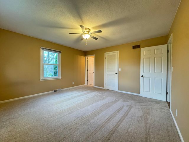 19 Old Stephenson Mill Road, Walton, KY 41094