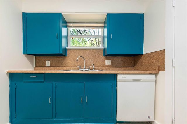 1013 E 10th ST, Austin, TX 78702