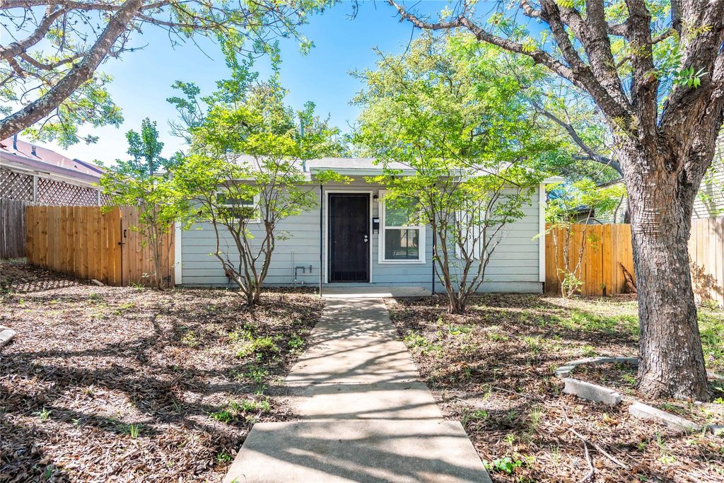 1013 E 10th ST, Austin, TX 78702
