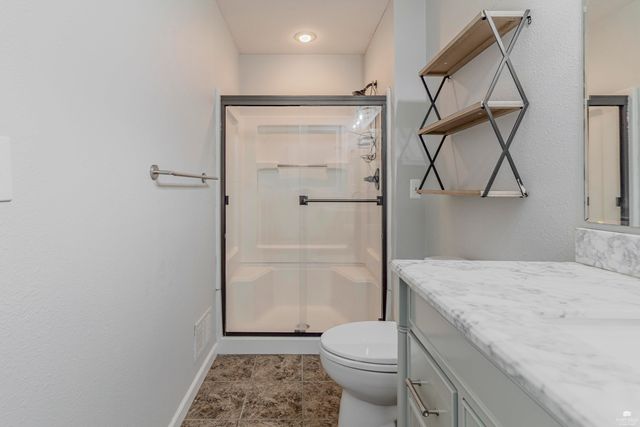 1321 Givens Road, Manhattan, KS 66503