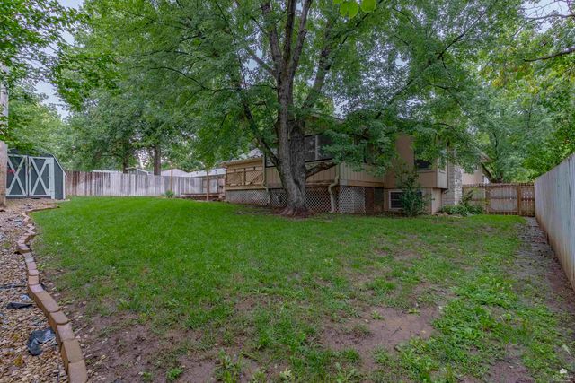 1321 Givens Road, Manhattan, KS 66503