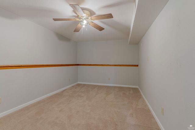 1321 Givens Road, Manhattan, KS 66503