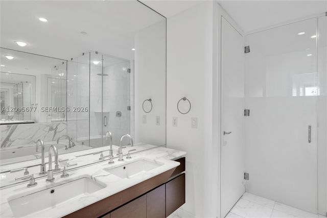 2627 S Bayshore Dr 1905, Coconut Grove, FL 33133