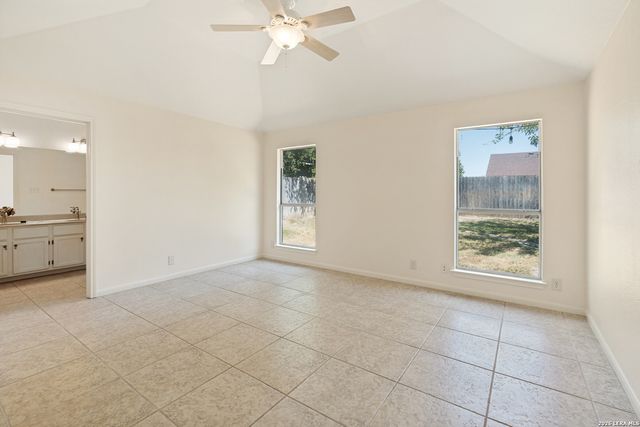 114 CIBOLO BASIN DR, Boerne, TX 78006