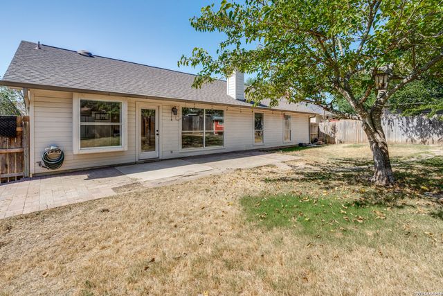 114 CIBOLO BASIN DR, Boerne, TX 78006