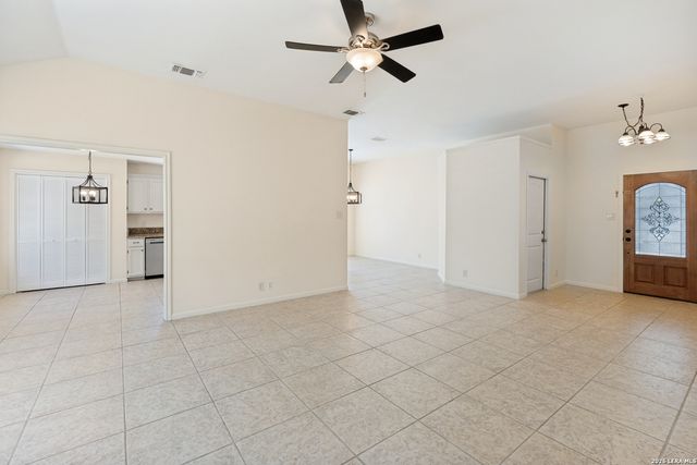 114 CIBOLO BASIN DR, Boerne, TX 78006