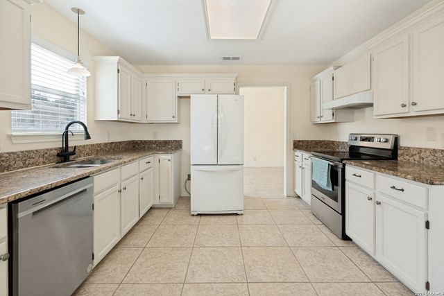 114 CIBOLO BASIN DR, Boerne, TX 78006