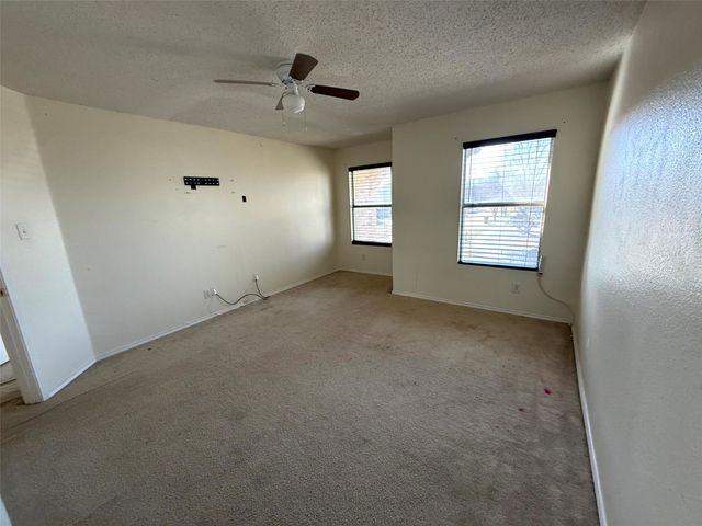 7919 Mosstree Drive, Arlington, TX 76001