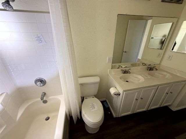 7919 Mosstree Drive, Arlington, TX 76001