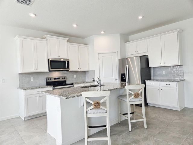 440 FREE RANGE DR, Groveland, FL 34736