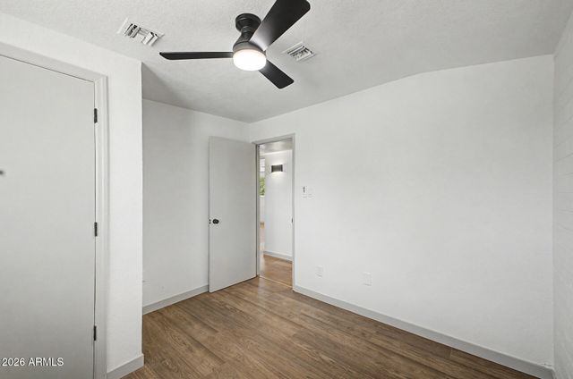 6414 W MITCHELL Drive, Phoenix, AZ 85033