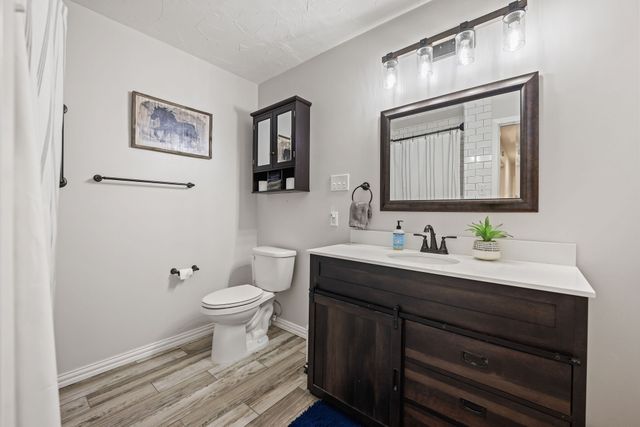 410 De La Cruz Street, Weatherford, TX 76085