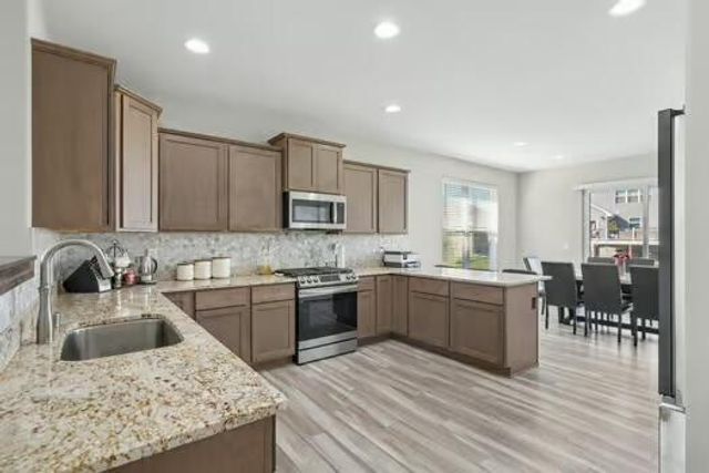 9120 Prairie Crossing DRIVE, Franksville, WI 53126