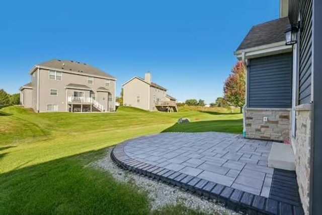 9120 Prairie Crossing DRIVE, Franksville, WI 53126