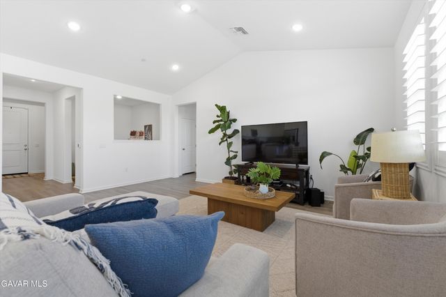 219 Artina Court, Tehachapi, CA 93561