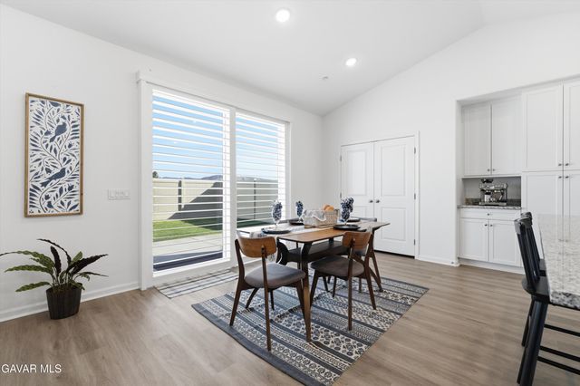 219 Artina Court, Tehachapi, CA 93561