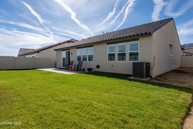 219 Artina Court, Tehachapi, CA 93561