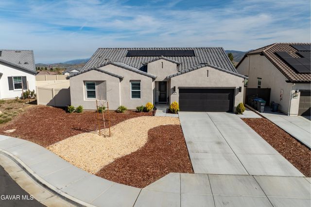 219 Artina Court, Tehachapi, CA 93561