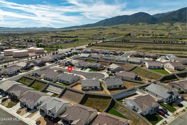 219 Artina Court, Tehachapi, CA 93561