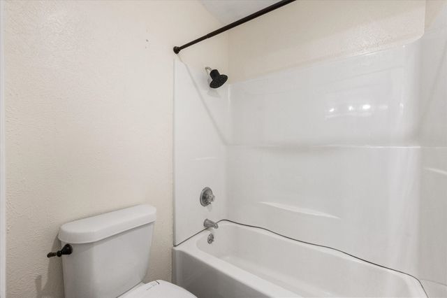 505 Meadow Ridge, Cedar Hill, TX 75104