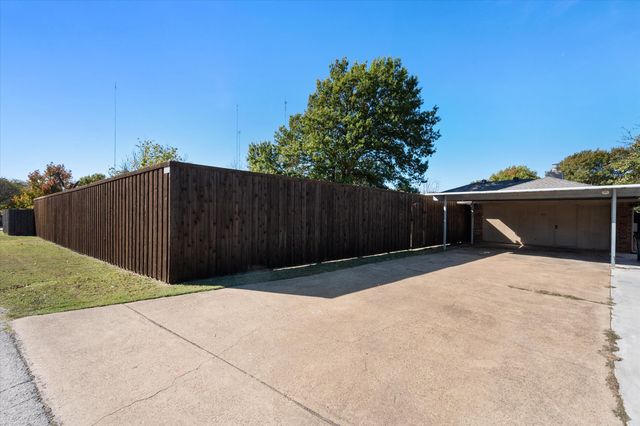 505 Meadow Ridge, Cedar Hill, TX 75104