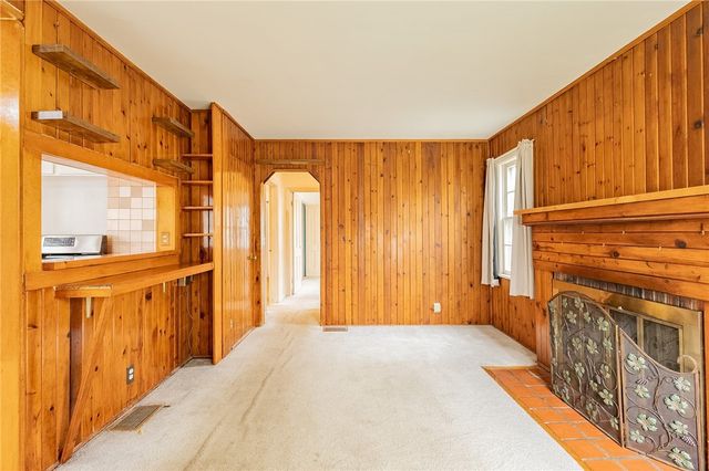210 Weston Road, Rochester, NY 14612