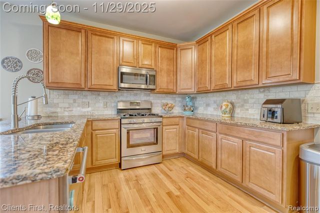 1291 Courtney Court, Hartland, MI 48353